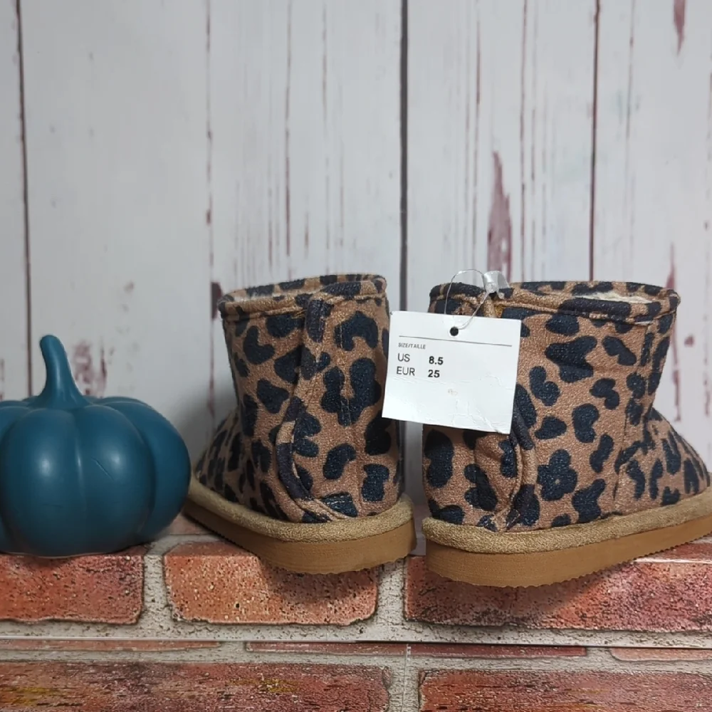 H&M Leopard Print Ankle Booties Soft Cozy Fluffy Lined Toddler Girl NWT Size 8.5